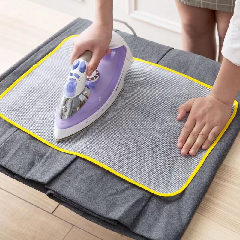 1sheet Ironing Mat, Non-slip Ironing Heat Insulation Pad, High Temperature Ironing Protection Pad (Random Color)